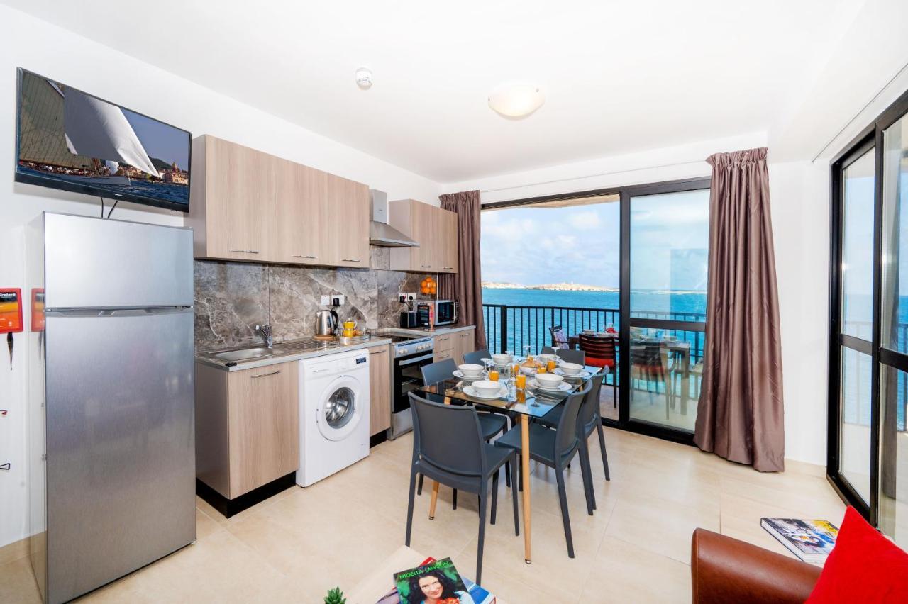 Islet Promenade Seafront Apartment With Large Corner Terrace By Getawaysmalta St. Paul's Bay Luaran gambar